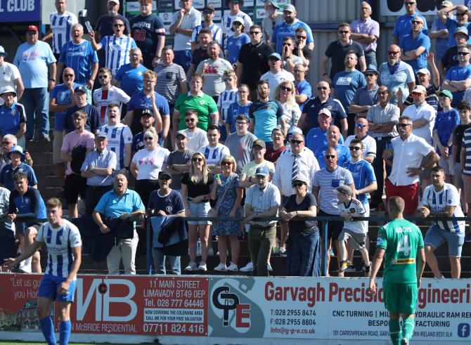 Sunday football sees crowd attendances rise